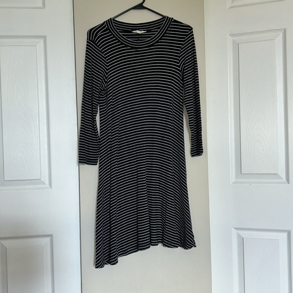 3/$10 American Eagle | Soft and Sexy Ribbed Dress - Picture 2 of 4
